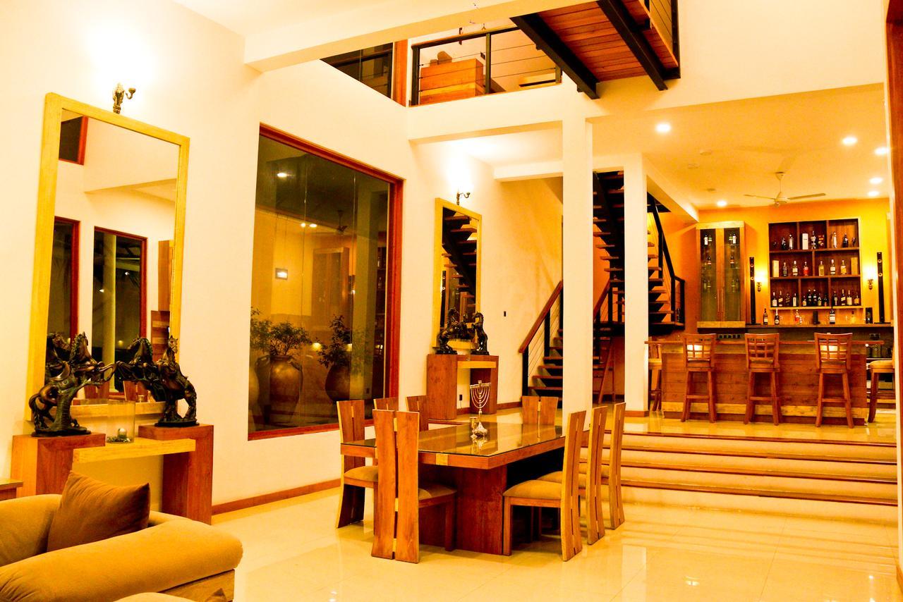White Palace Hotel Gampaha Kültér fotó